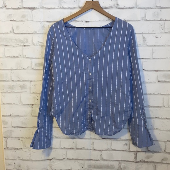 Fate by LFD striped button back blouse - Picture 1 of 6